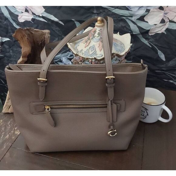 NWOT~COACH Pebbled Leather Taylor Tote Handbag Purse~Taupe & Gold~$325 Retail - Picture 1 of 7